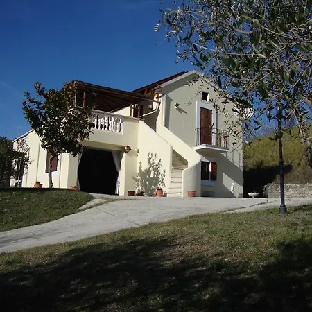 Olive Grove Farm بيت للعطل *